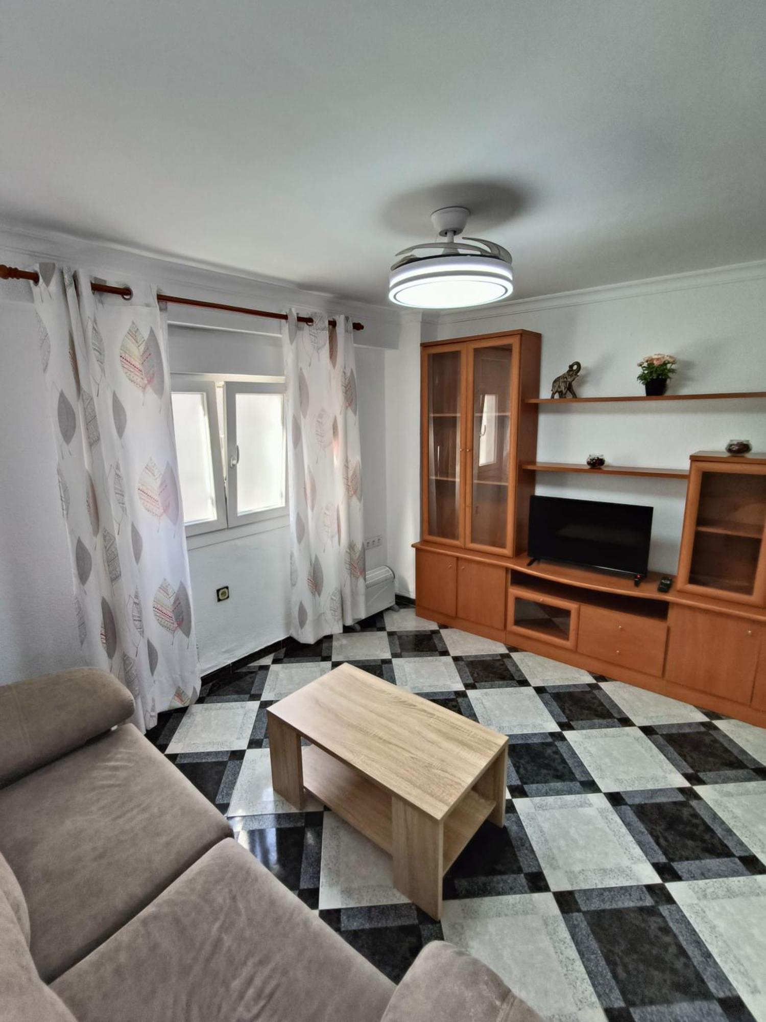 Apartment Piso Calidad Precio Junto A La Playa De La Victoria *